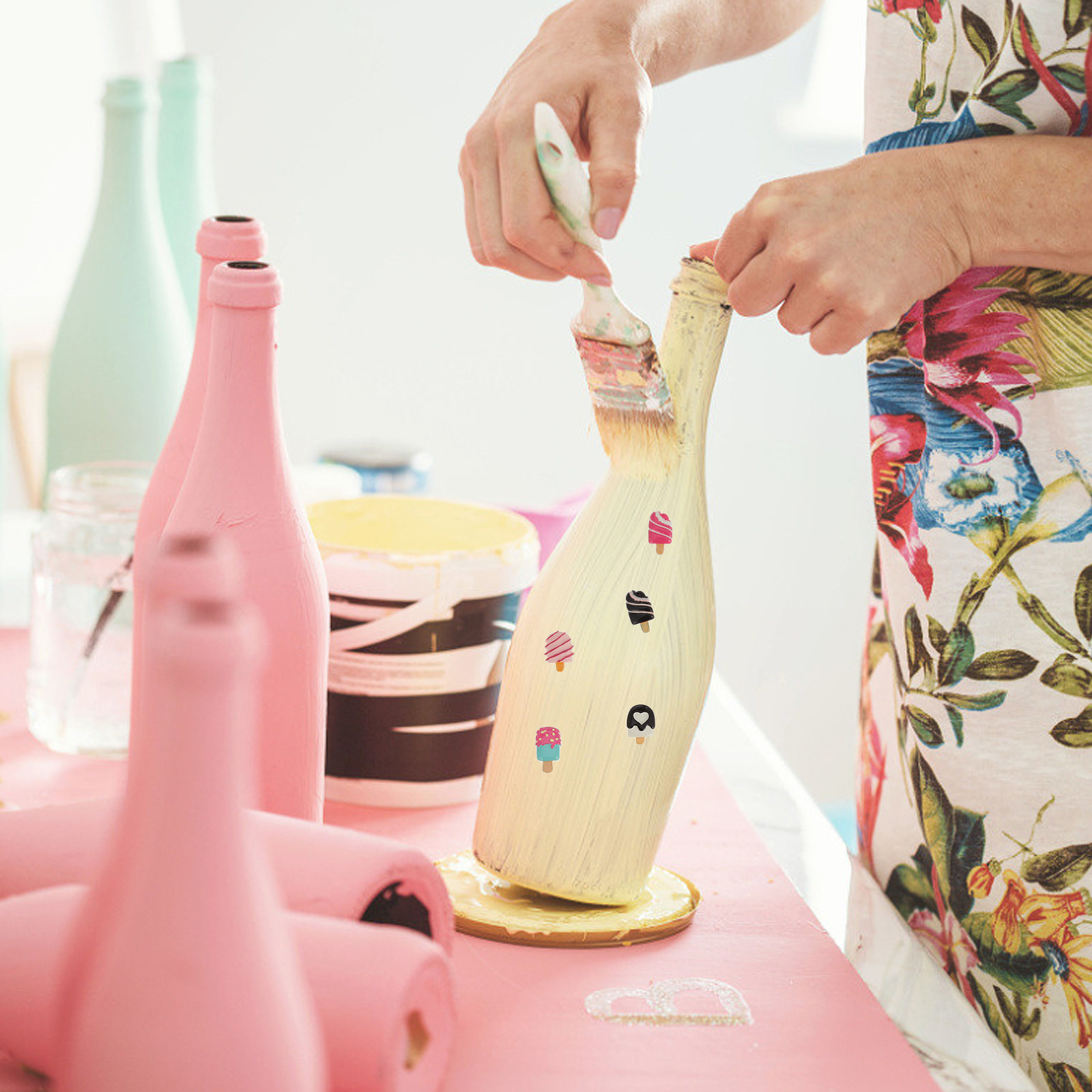 Craft Embellishments - 50 Buah Liontin Kartun untuk Dekorasi