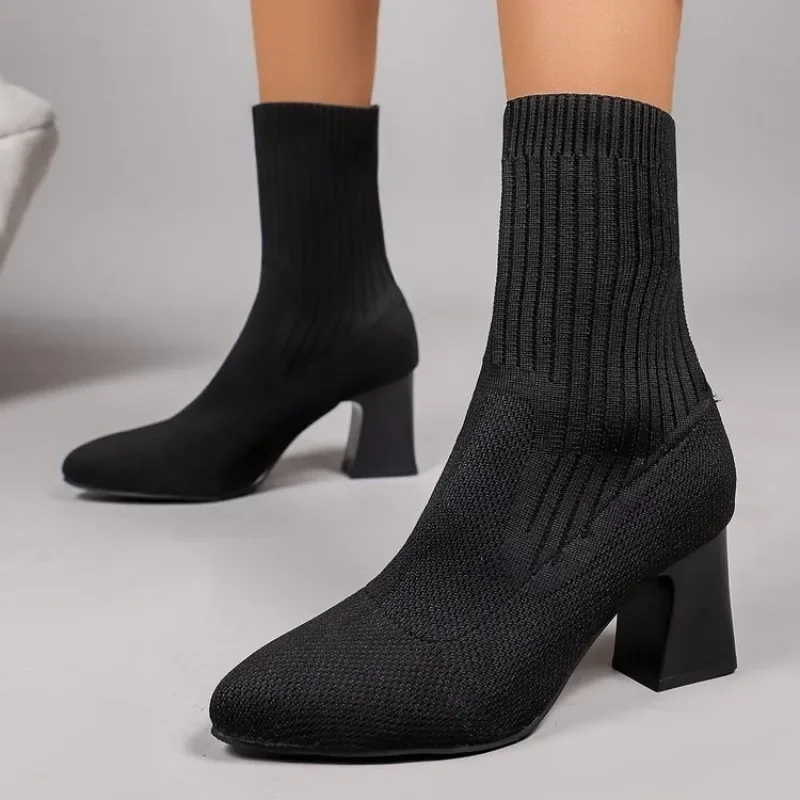 Sepatu Bot Wanita Model Rajut  - Embellish Knit ulasan dan harga